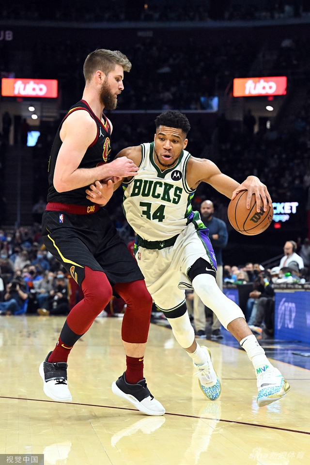 体育全运会男子U22篮球预赛：山东队战胜湖南提前一轮出线